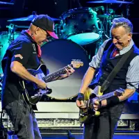 Bruce Springsteen calls out the White House and announces a protest festival