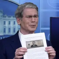 Treasury Secretary Bessent confirms limited steps toward a $250 bill featuring Donald Trump