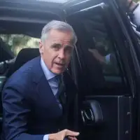 Carney needs a ‘team approach’ to deal with Alberta referendum, say political players