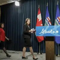 Alberta partially rolls out new surgery funding model for public hospitals