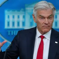 'Out of my lane.' Dr. Oz ducks questions during his turn in the White House briefing room