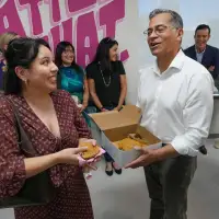 California governor's primary pitted experience against promises of change