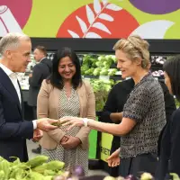 What you need to know about the federal government's grocery and essentials rebate