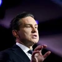 Poilievre to call for ‘different government policies’ as he kicks off campaign to keep Alberta in Canada