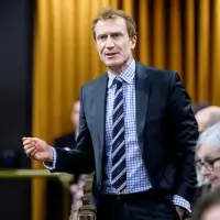 Ottawa to direct CRTC to scrap demands for streamers to fund local news, niche broadcasters