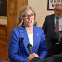 New Brunswick premier calls for national social media ban for children under 16