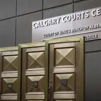 Former Calgary leaders opposing police request to keep phones seized in investigation
