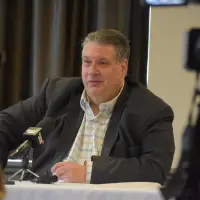 N.B. social workers must be empowered to do what's best for at-risk youth: advocates