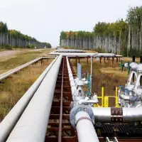 Alberta to propose southern route for new West Coast pipeline, sources say