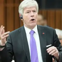 Taxpayers could be on hook for West Coast pipeline, but it's a 'good investment': Energy minister
