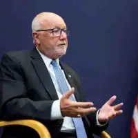 U.S. ambassador denies donations delayed Gordie Howe Bridge opening