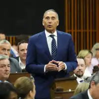Carney names his principal secretary and a Conservative MP to Senate