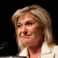 Bonnie Crombie to run for Mississauga mayor
