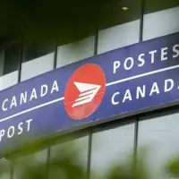 Canada Post management given $30.8 million in performance pay despite record losses