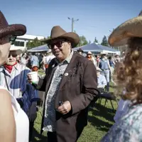 Nenshi apologizes for 'harm' caused by photo of him with Israeli ambassador
