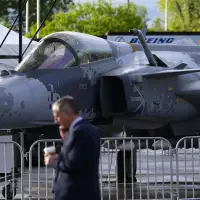 Saab says pilot training will take place in Canada if Ottawa buys Gripen jets