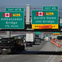 Conservatives consider using Parliament to unveil details of U.S. border bridge deal