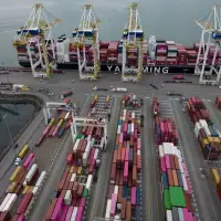 B.C. port flagged for federal fast track, but security concerns have lasted years