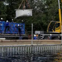 Six Marineland belugas now swimming in new U.S. homes