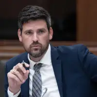 Falling crime numbers raise questions about Ottawa's tough-on-crime bills
