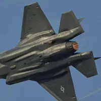 Ottawa’s F-35 review ‘point of debate’ between Canada, U.S. as trade talks heat up: McGuinty