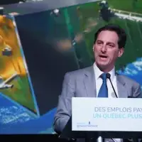 Military satellite deal could set stage for new battle over cabinet secrecy