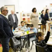 Students set to head back to school as new contract for Ontario teachers far off