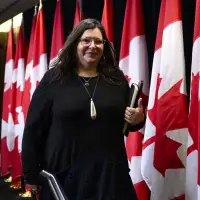 First Nations stuck in 'spiralling cycle' during wildfires: federal housing advocate