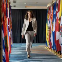 Alberta NDP urges Smith to cancel separation vote amid Canada-U.S. trade war