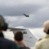 Saab intensifies pitch to sell Gripen jets to Canada, promising assortment of benefits
