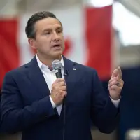 Poilievre calls for more transparency from Carney as counter tariffs set for Tuesday