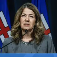 ‘I don’t think so’: Smith says referendum won’t handicap her at investment summit