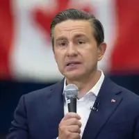 Caucus a ‘fractured mess’ as Poilievre gathers Conservatives in B.C.: source