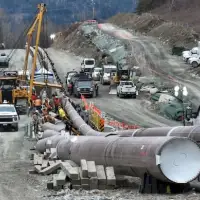 Ottawa offers Indigenous groups along Trans Mountain route combined 15% equity