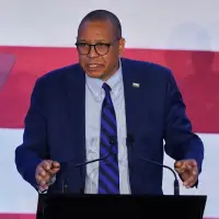 New Jersey's lieutenant governor resigns after sexual harassment and ethics complaints