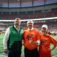 B.C. Conservative leader, Doerkson, gets game boost from current and former premiers