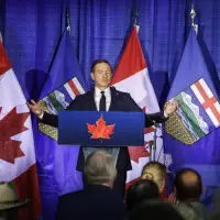 Poilievre set to speak on national unity in Edmonton ahead of separation referendum