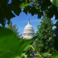 Data center bill falls short in Senate as lawmakers take final votes before the midterms