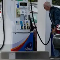 Most Americans blame Trump for high prices as midterms approach, a new AP-NORC poll finds