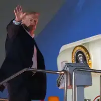 The Latest: Trump campaigns in Alabama ahead of the midterm elections