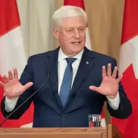 Stephen Harper warns Alberta separatism will bring 'no benefit'