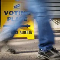 Alberta's Smith casts vote to stay in Canada, urges support for other nine questions