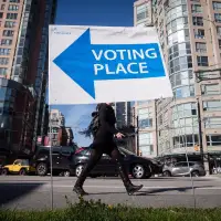 Fry and Sim face off in Vancouver, but other mayoral candidates reject spoiler label