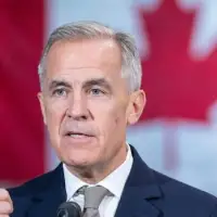 Carney, Poilievre bring federalist push to Alberta ahead of referendum vote
