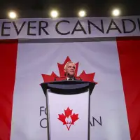 Carney to bring his pro-Canada campaign to Edmonton with referendum days away