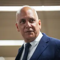 Pete Fry becomes Vancouver's next mayor
