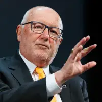 U.S. embassy accuses Canadian politicians of interfering in American elections