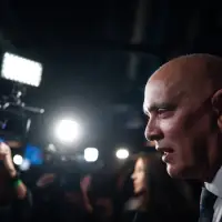 Vancouver approves non-binding drug plebiscites that mayor-elect Pete Fry disavowed