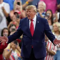Trump at South Florida rally revives the idea of military intervention in Cuba after Iran