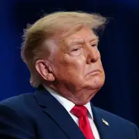 Trump says he expects trade war with Canada to end 'pretty soon'